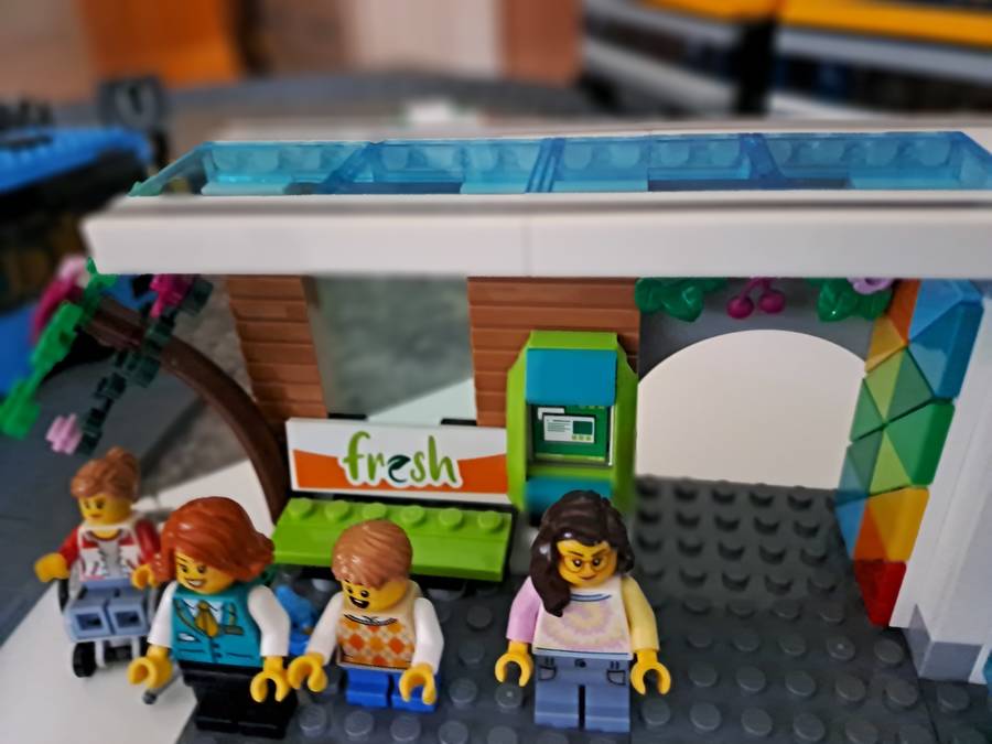 Lego vonatok terep asztalon