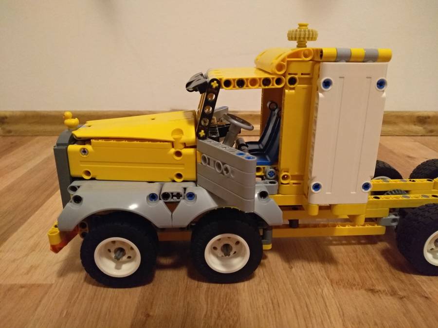 Lego kamion