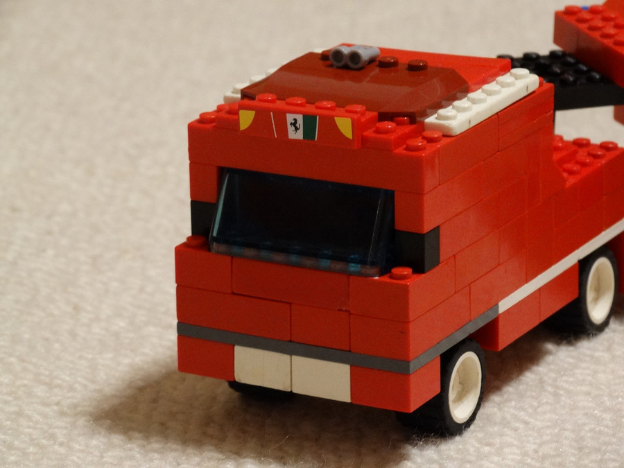 Nagy Ferrari kamion