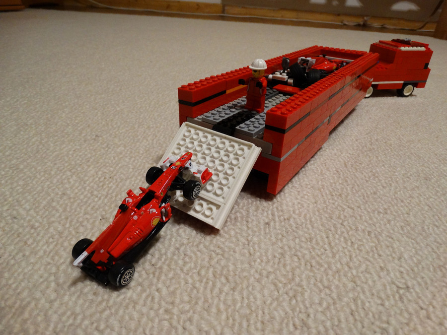 Nagy Ferrari kamion