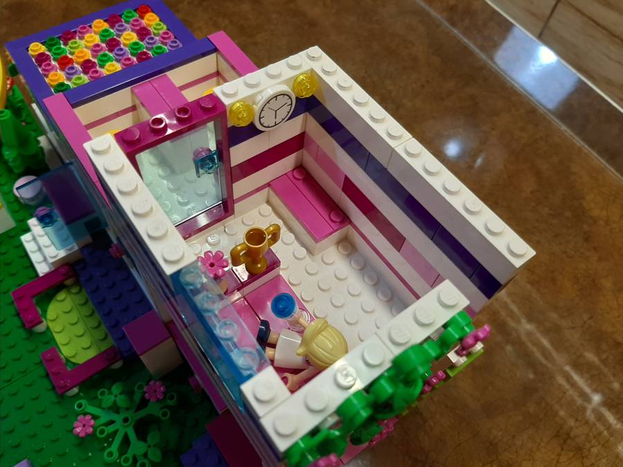 Lakóbusz 2