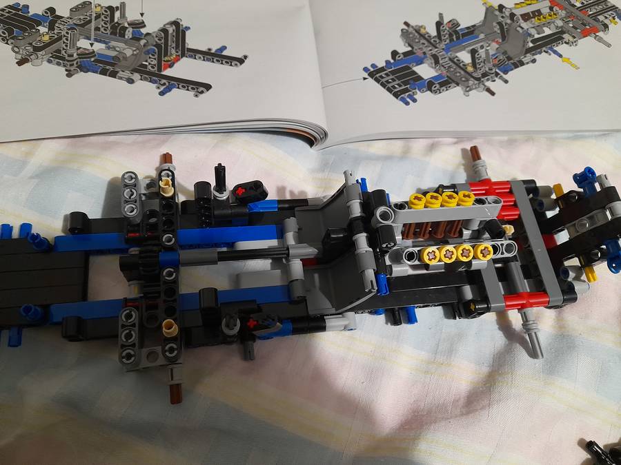 30 (!) év után újra Lego