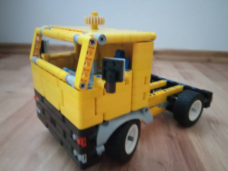 Lego Konvoj 