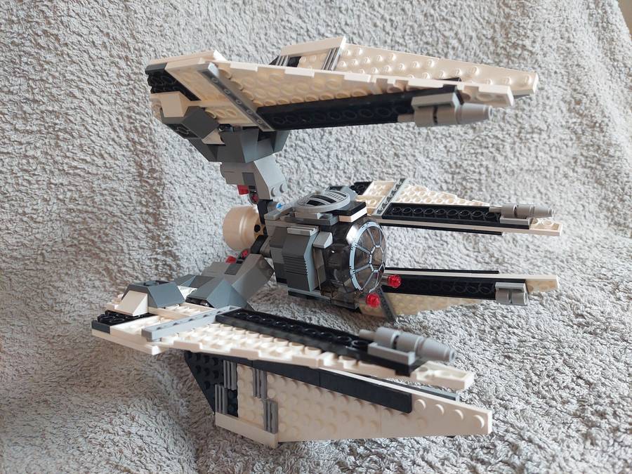 TIE Defender Neo