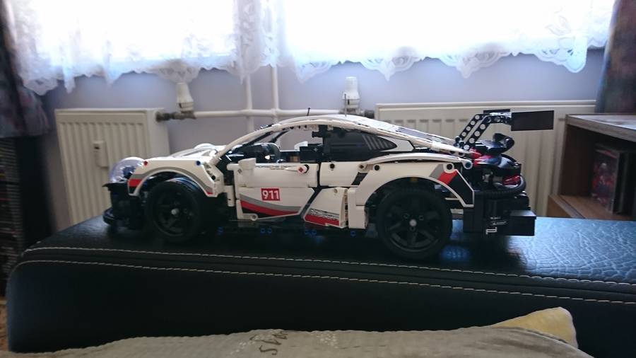 Porsche 911 RSR