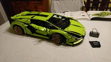 Lamborghini Sian - tökéletes is lehetett volna