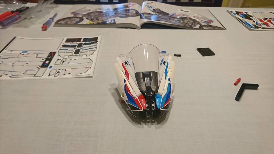 BMW M 1000 RR