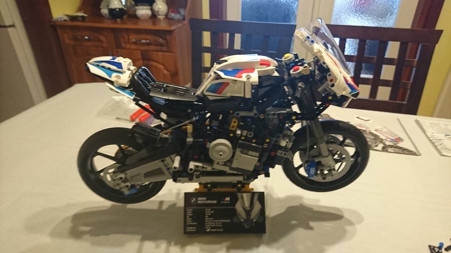 BMW M 1000 RR