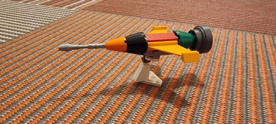 Micro-scale spaceship