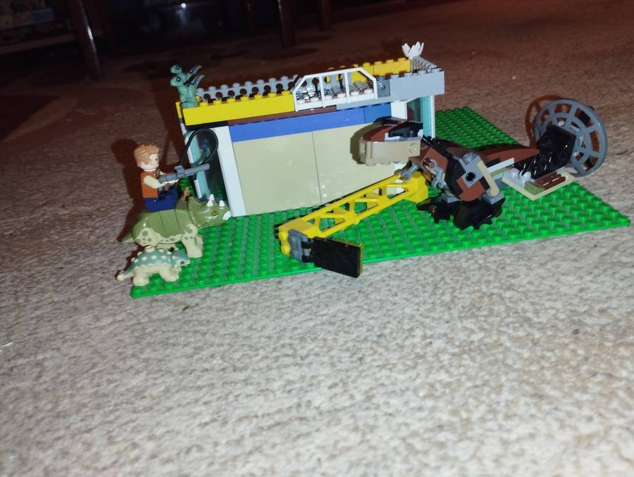 LEGO JURASSIC WORLD 3