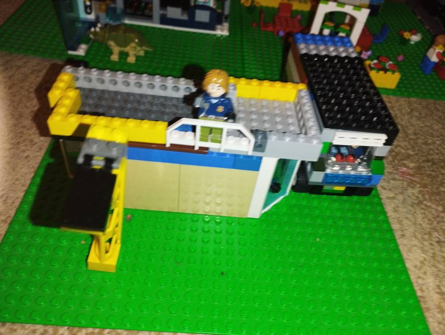 LEGO JURASSIC WORLD