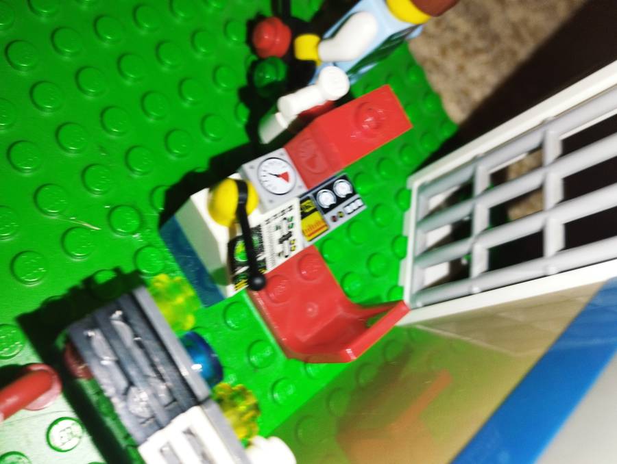 LEGO JURASSIC WORLD