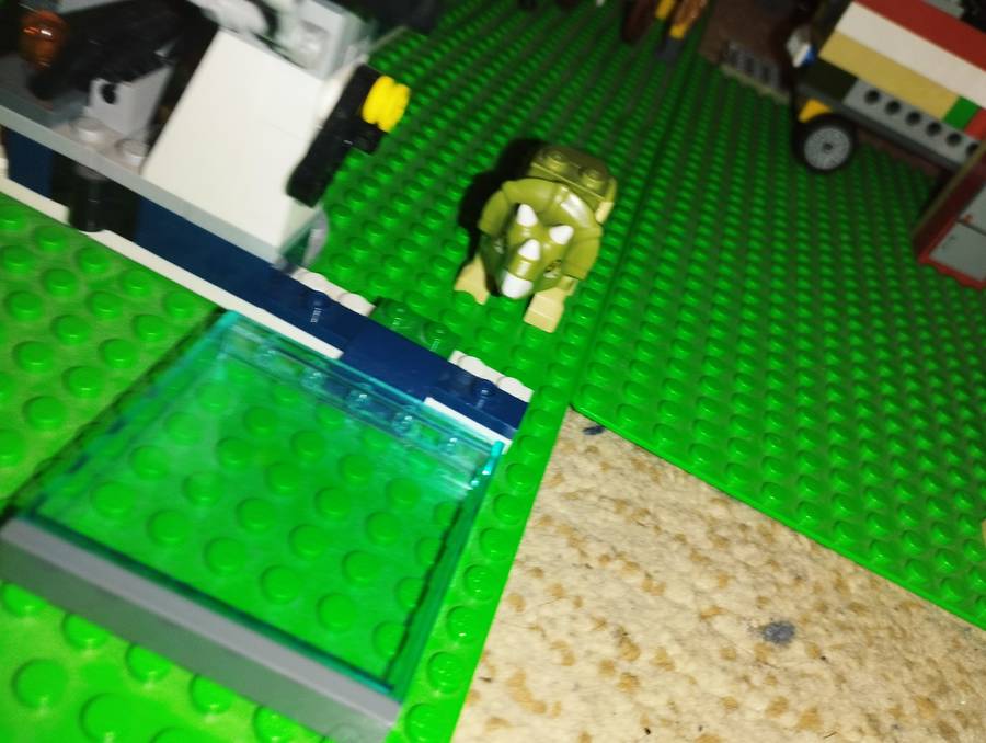 LEGO JURASSIC WORLD