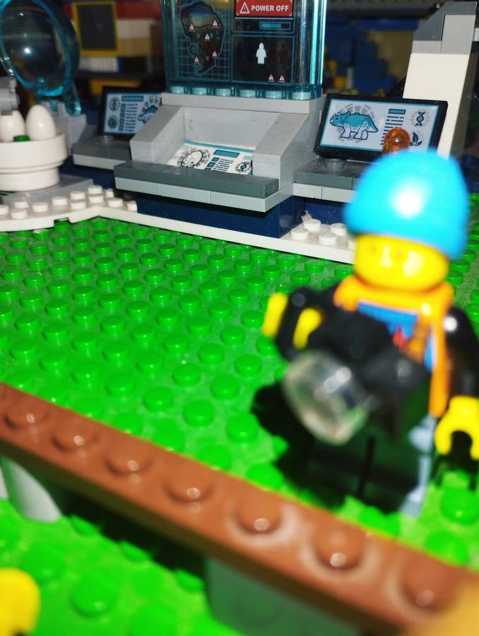 LEGO JURASSIC WORLD