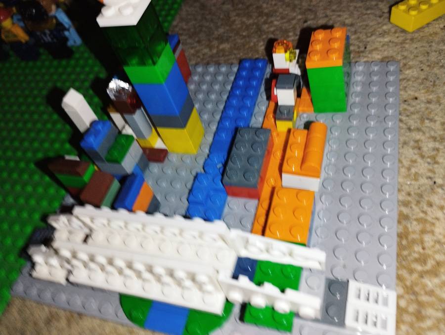 LEGO VÁROS