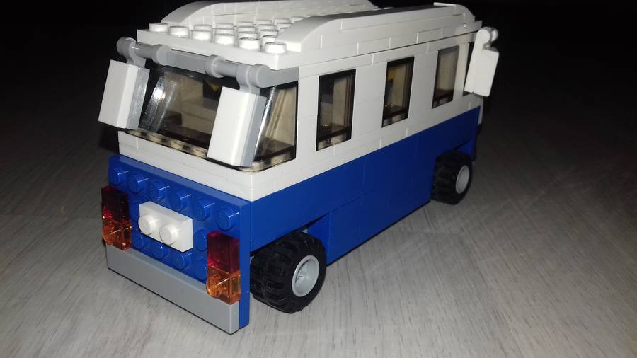 Volkswagen T1 kisbusz egyedi elemekből