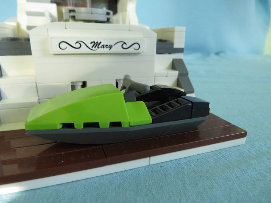 Hatalmas luxusyacht