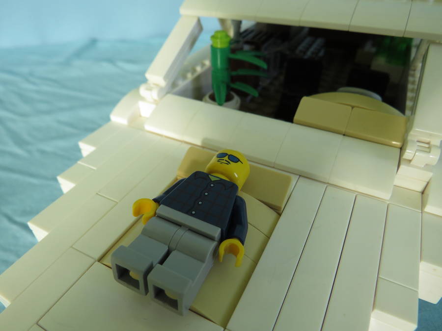 Hatalmas luxusyacht