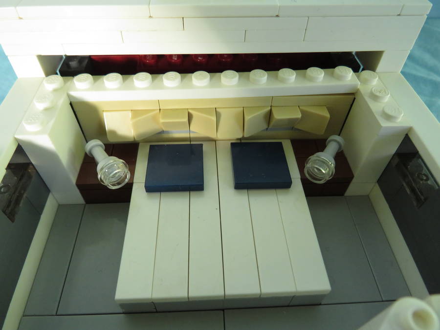 Hatalmas luxusyacht