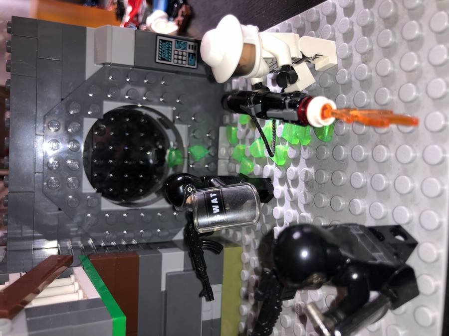 Lego Alien- Katasztrófa a laborban