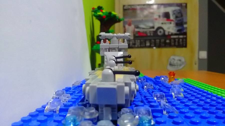 Hadihajó (Microscale)