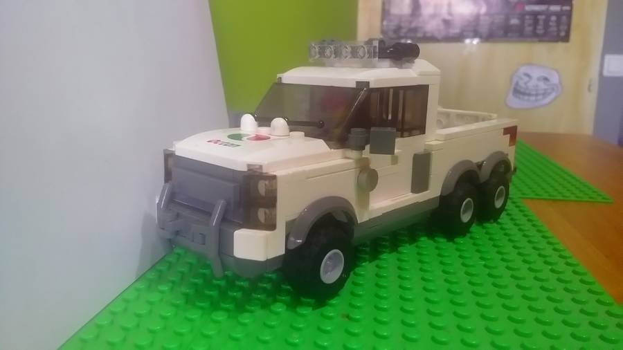 Ford Raptor 6x6 