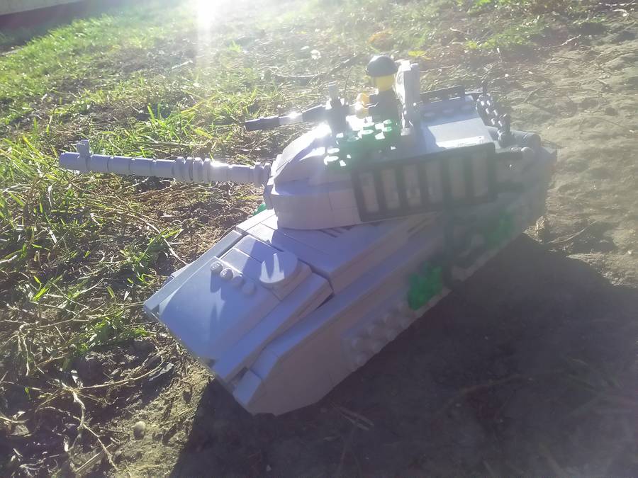 Egyedi Tank
