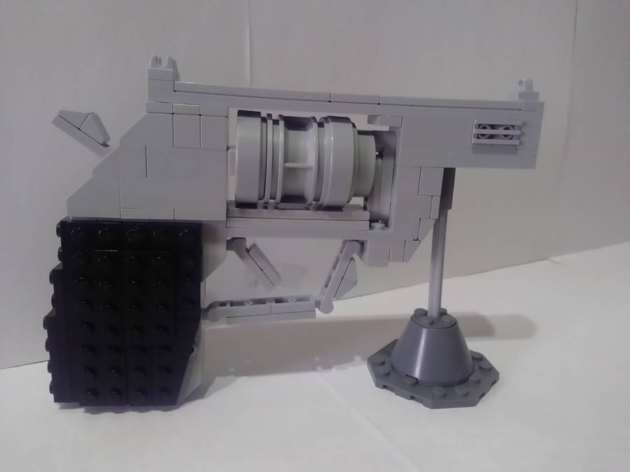 Élethű Katonai Revolver