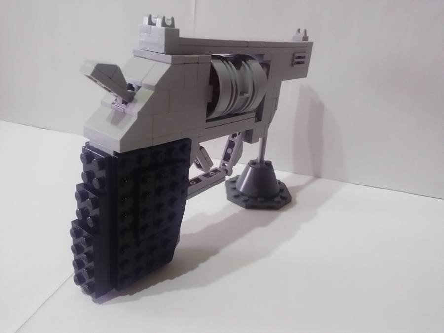 Élethű Katonai Revolver