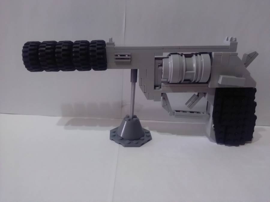 Élethű Katonai Revolver