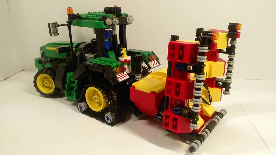 John Deere traktor vetőgéppel