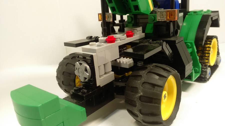 John Deere traktor vetőgéppel