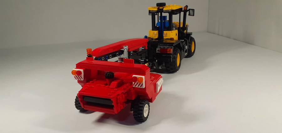 JCB Fastrac 4220 kellékekkel