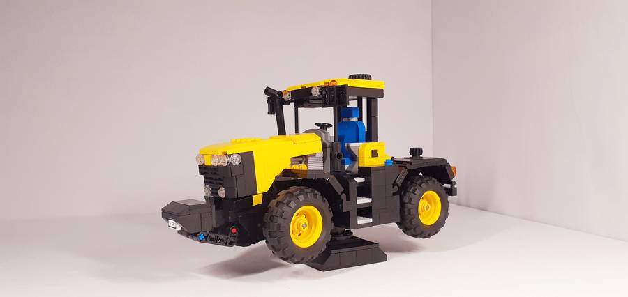 JCB Fastrac 4220 kellékekkel