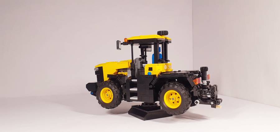 JCB Fastrac 4220 kellékekkel