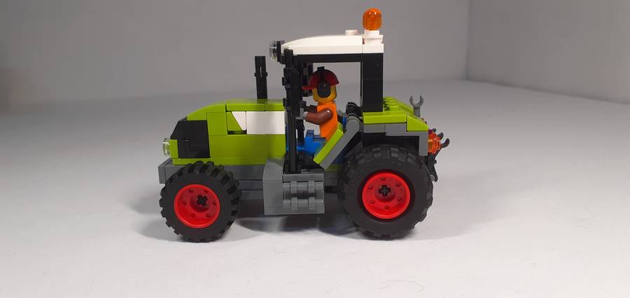 Claas Arion 620