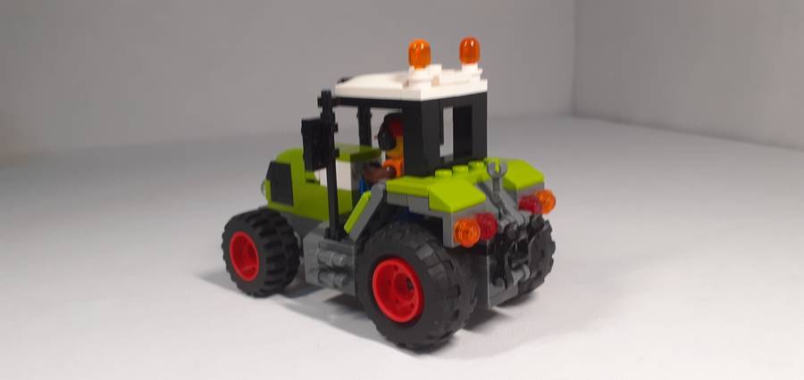 Claas Arion 620