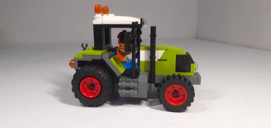 Claas Arion 620