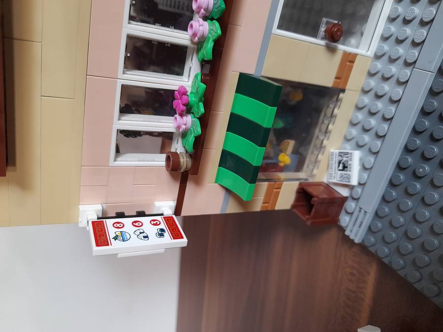Utcasarok pizzázóval
