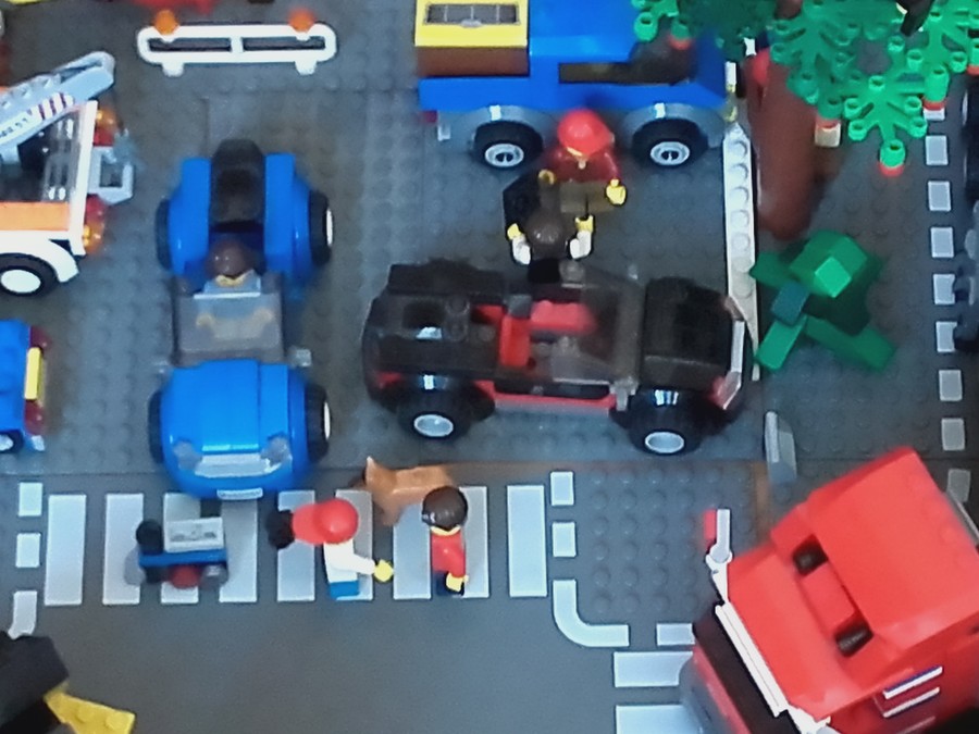 Mozgalmas élet Lego City kikötőjében