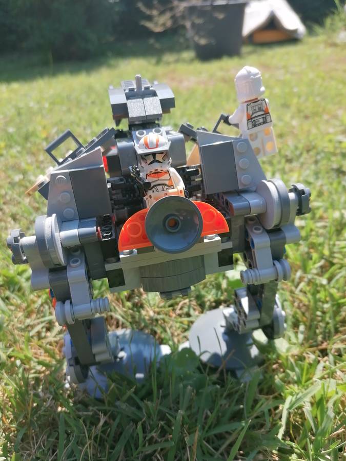 212-es clone lépegető