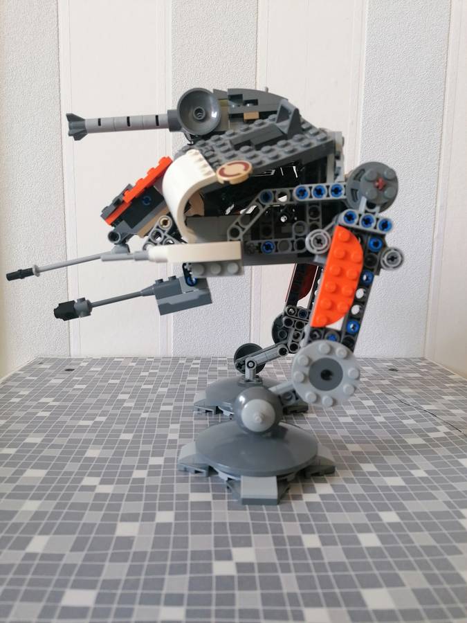 212-es clone lépegető