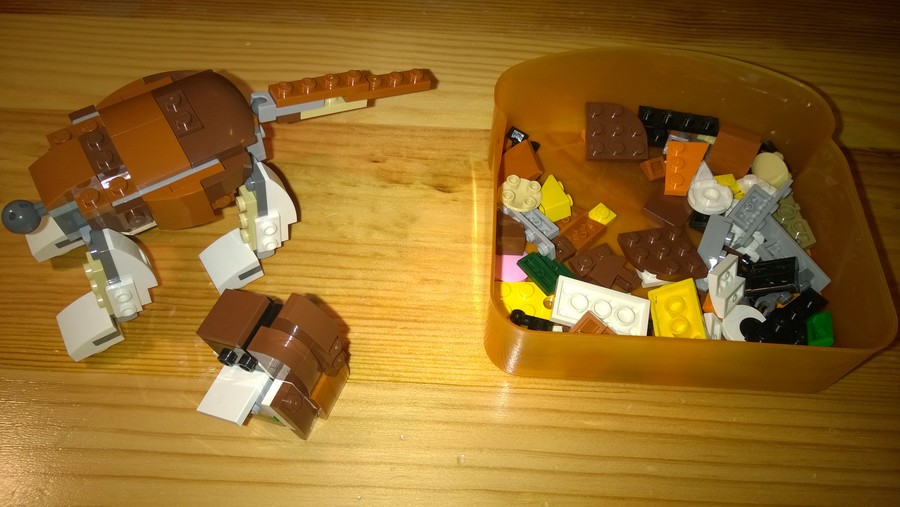 Rebrickable alternates: Macska és Kacsa