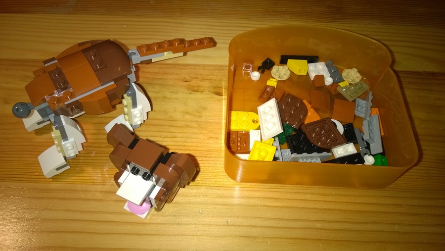 Rebrickable alternates: Macska és Kacsa