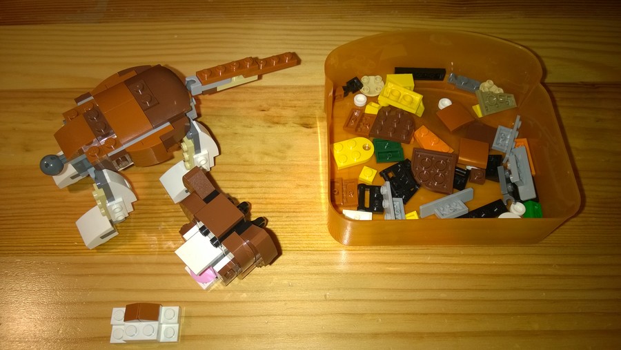 Rebrickable alternates: Macska és Kacsa