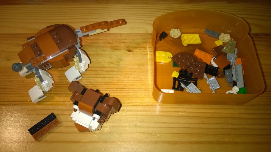 Rebrickable alternates: Macska és Kacsa