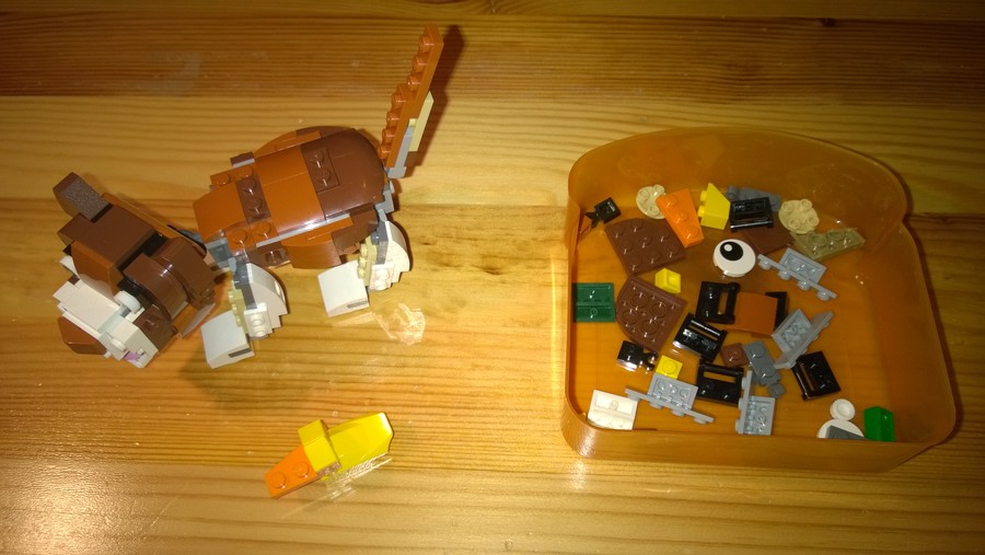 Rebrickable alternates: Macska és Kacsa