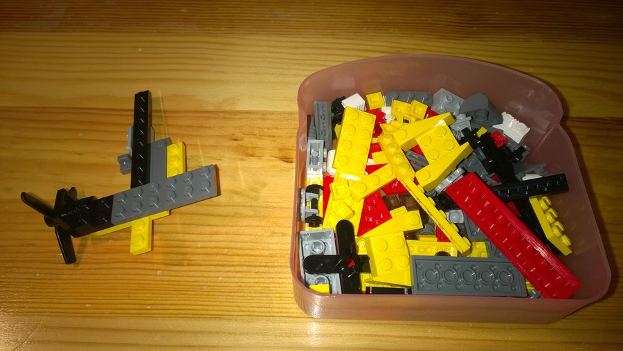 Rebrickable alternates: Fighter Bomber