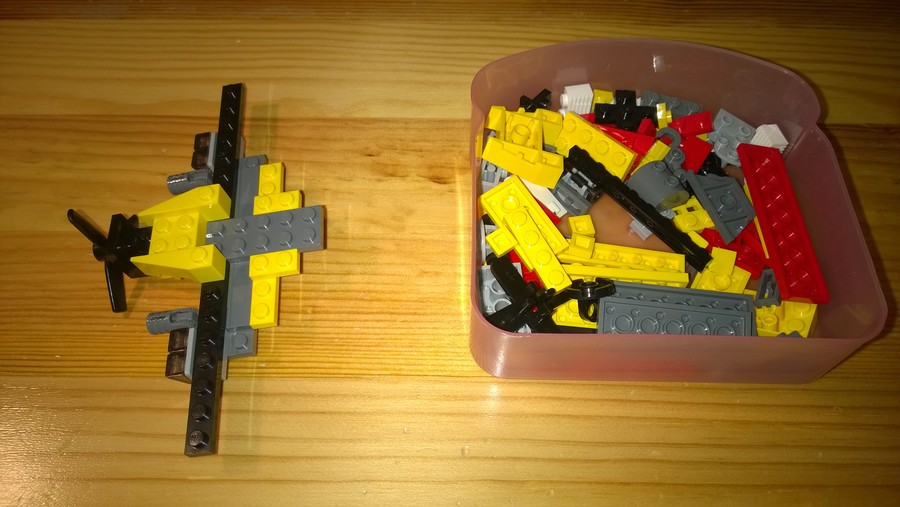 Rebrickable alternates: Fighter Bomber