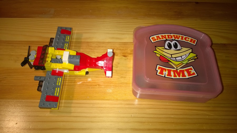 Rebrickable alternates: Fighter Bomber